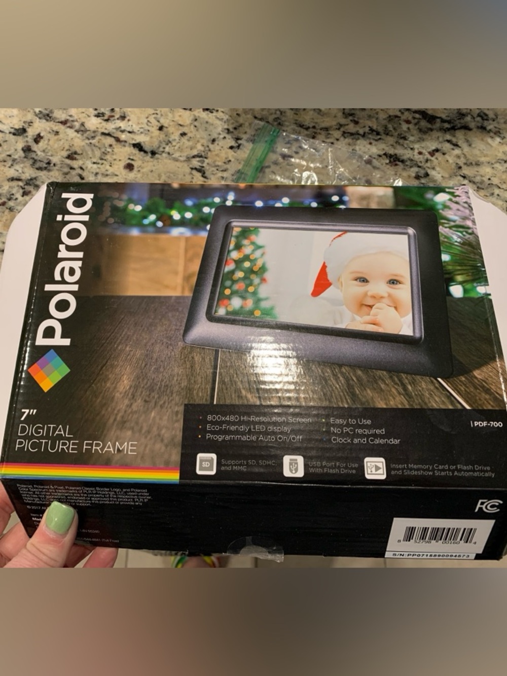 Polaroid 7" Digital Picture Frame in Black